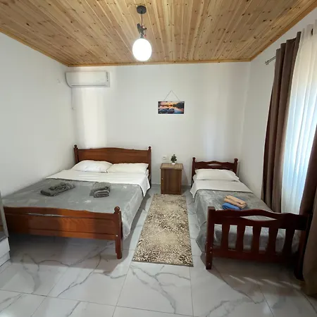 Xhoen Penzion 3*