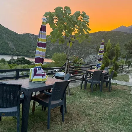Xhoen 3* Shkodër
